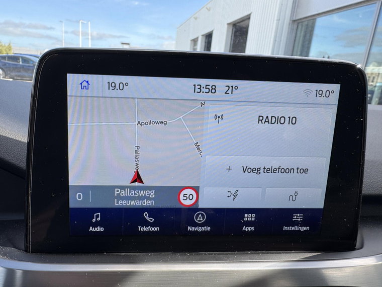 Vehicle Image 19