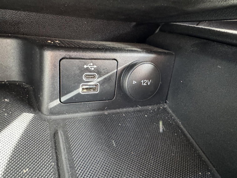 Vehicle Image 24