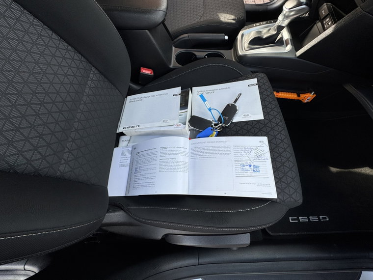 Vehicle Image 33