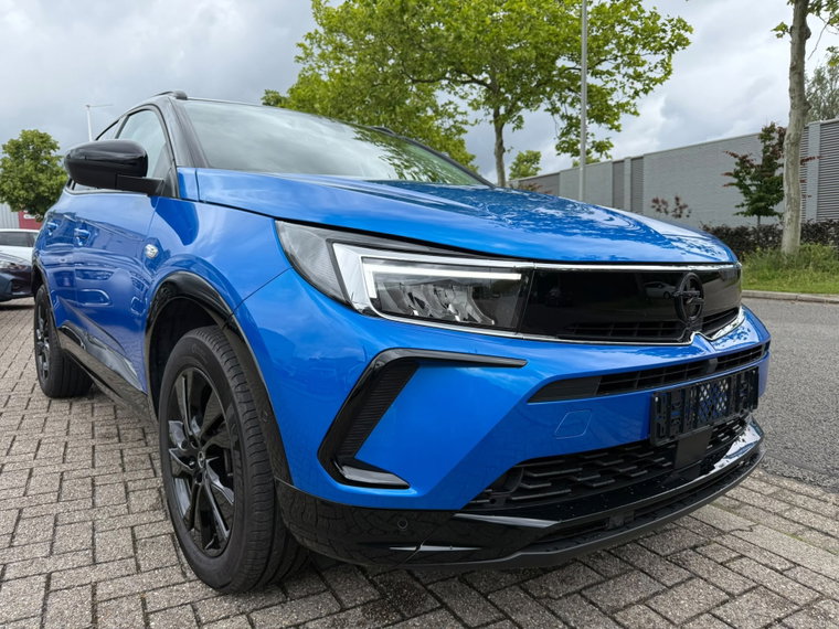 Vehicle Image 22