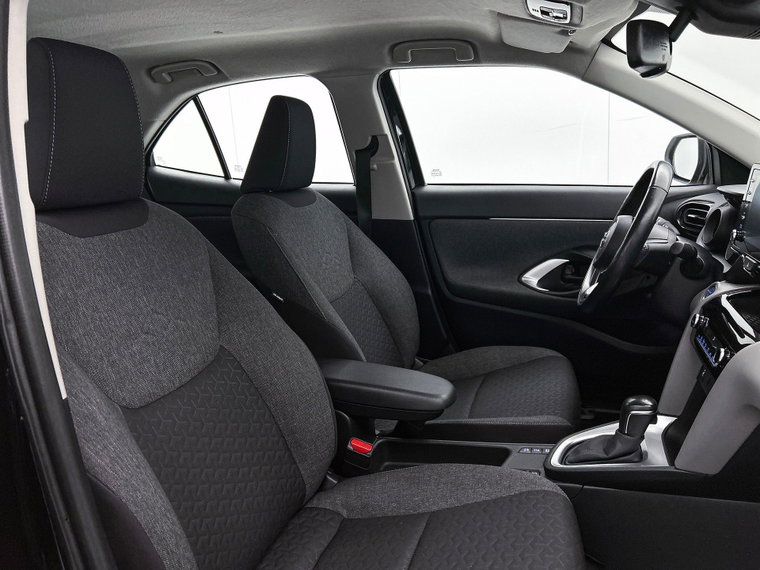 Vehicle Image 12