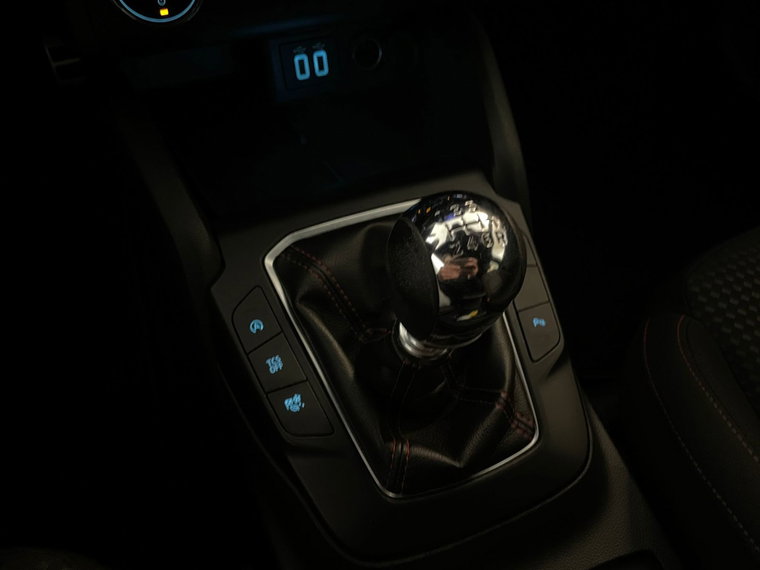 Vehicle Image 37