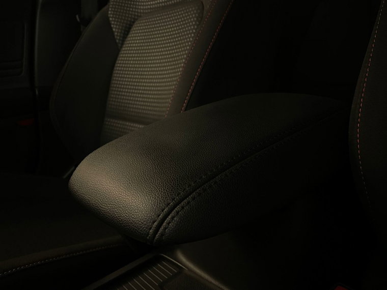 Vehicle Image 38