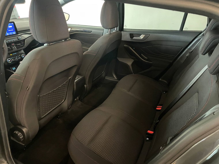 Vehicle Image 40