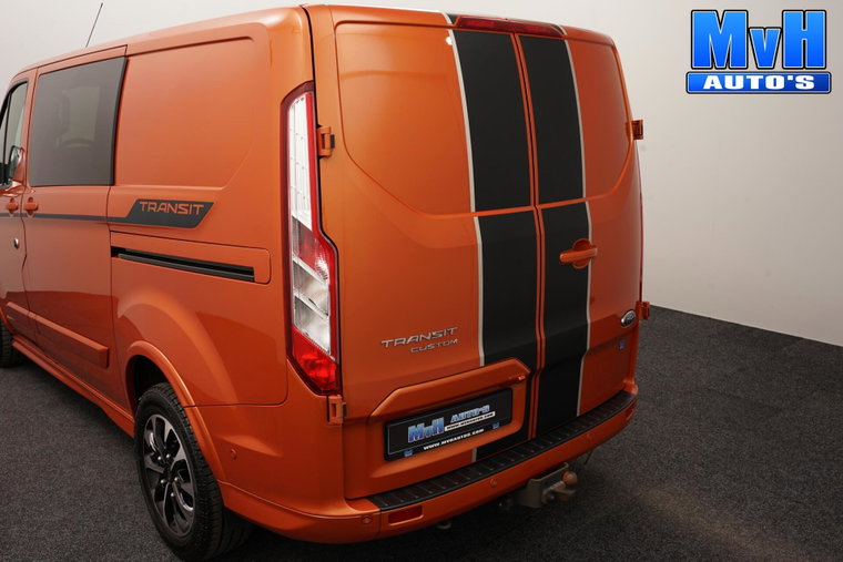 Vehicle Image 32