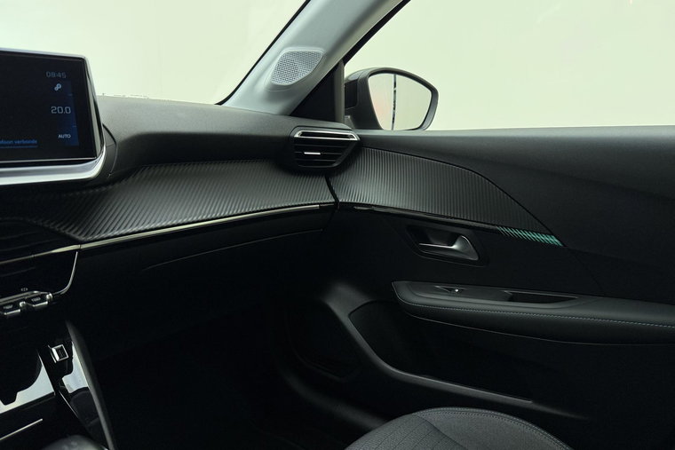 Vehicle Image 24