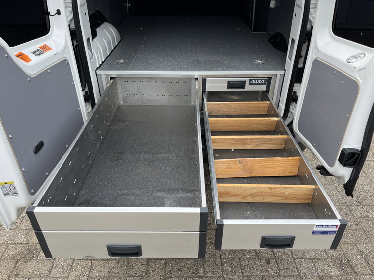 Vehicle Image 27