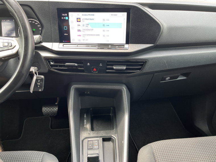 Vehicle Image 36