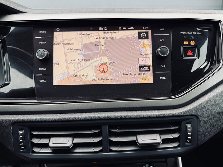 Vehicle Image 9