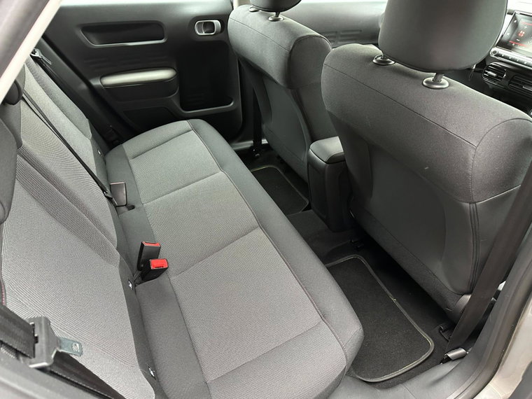 Vehicle Image 17