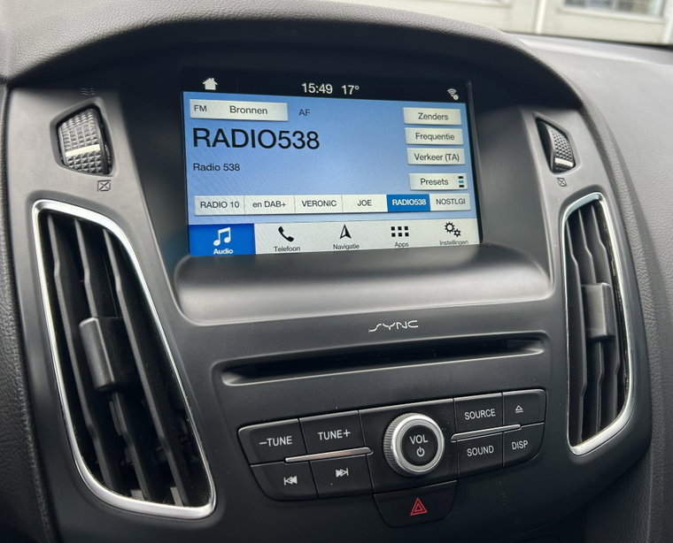 Vehicle Image 11