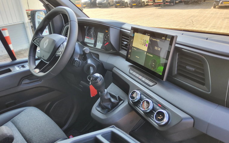 Vehicle Image 15