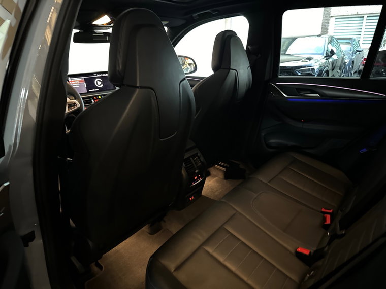 Vehicle Image 37