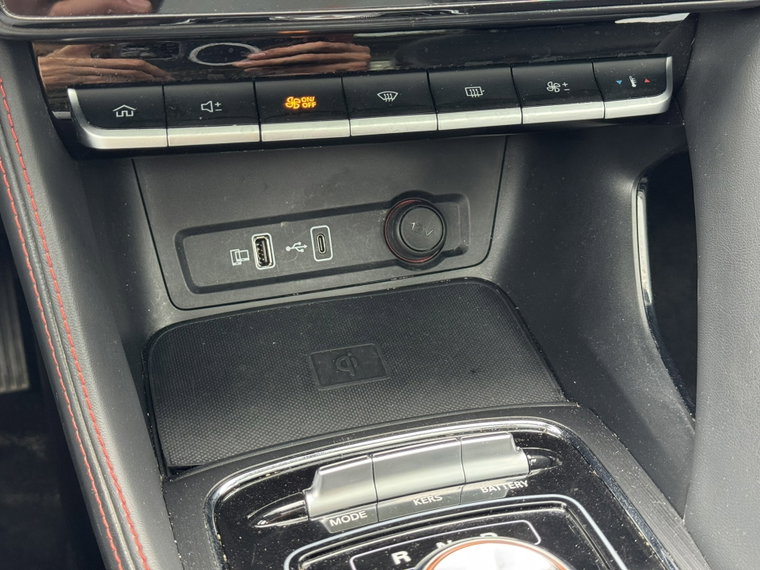 Vehicle Image 37