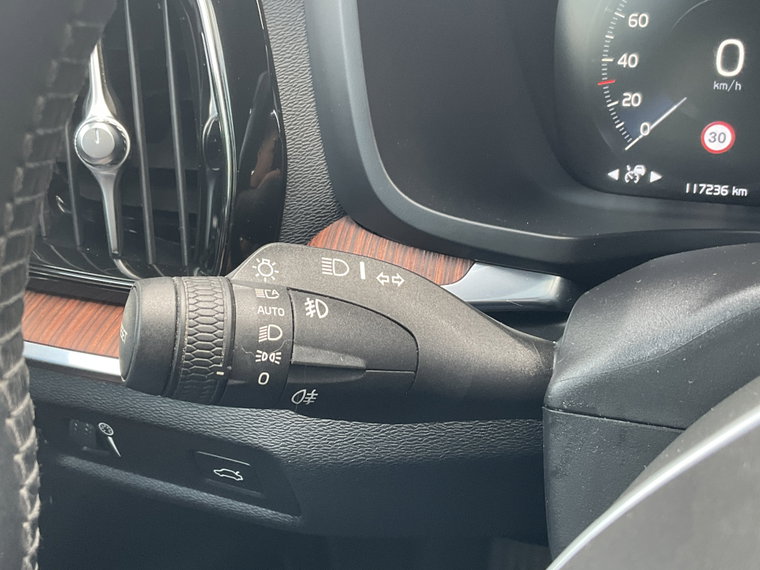 Vehicle Image 39
