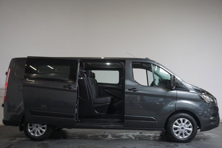 Vehicle Image 9