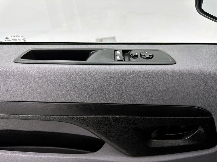 Vehicle Image 26