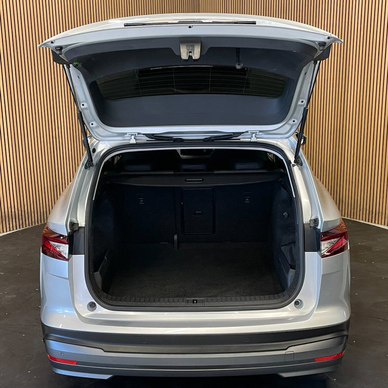 Vehicle Image 35