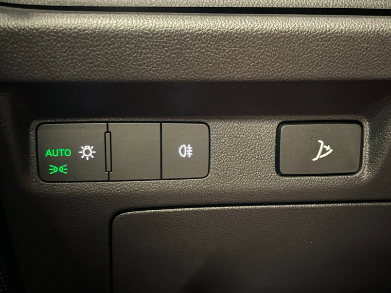 Vehicle Image 50