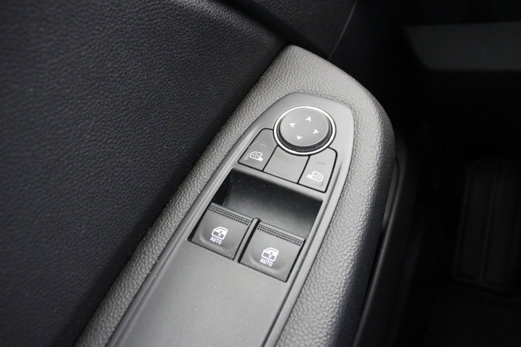 Vehicle Image 27