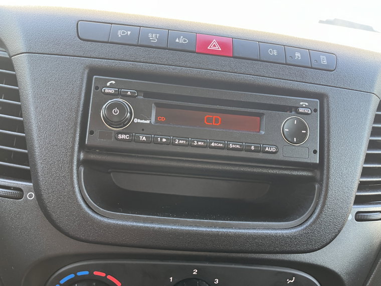 Vehicle Image 29