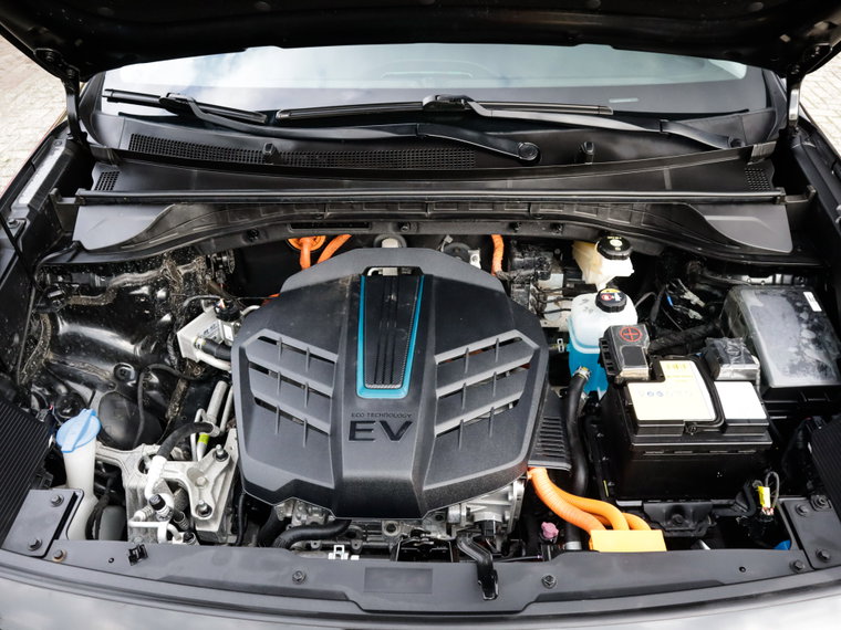 Vehicle Image 14