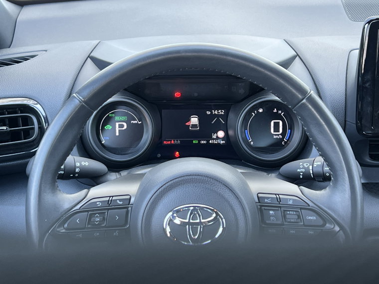 Vehicle Image 12