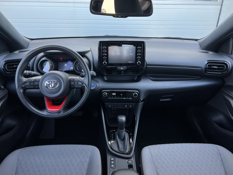 Vehicle Image 18
