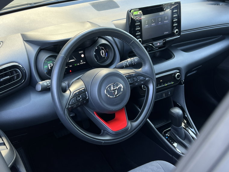 Vehicle Image 8