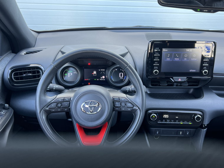 Vehicle Image 10