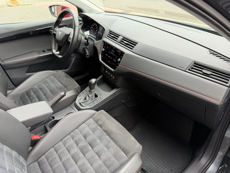 Vehicle Image 22