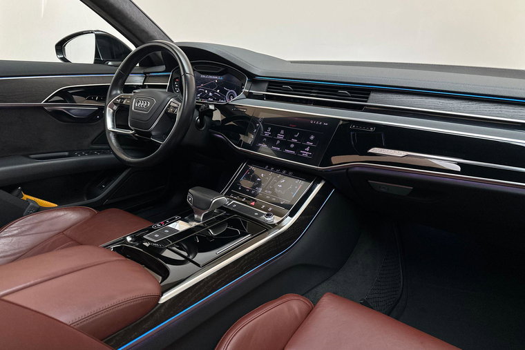 Vehicle Image 15
