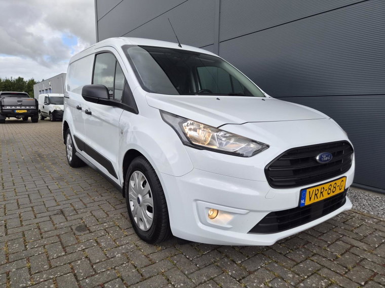 Vehicle Image 25