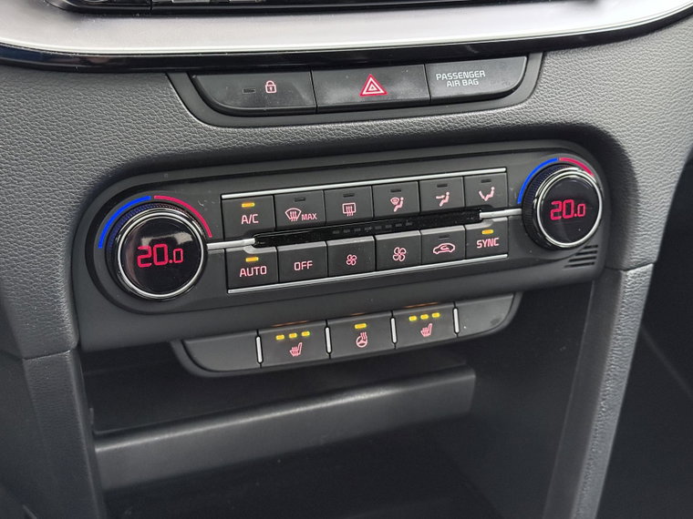 Vehicle Image 32