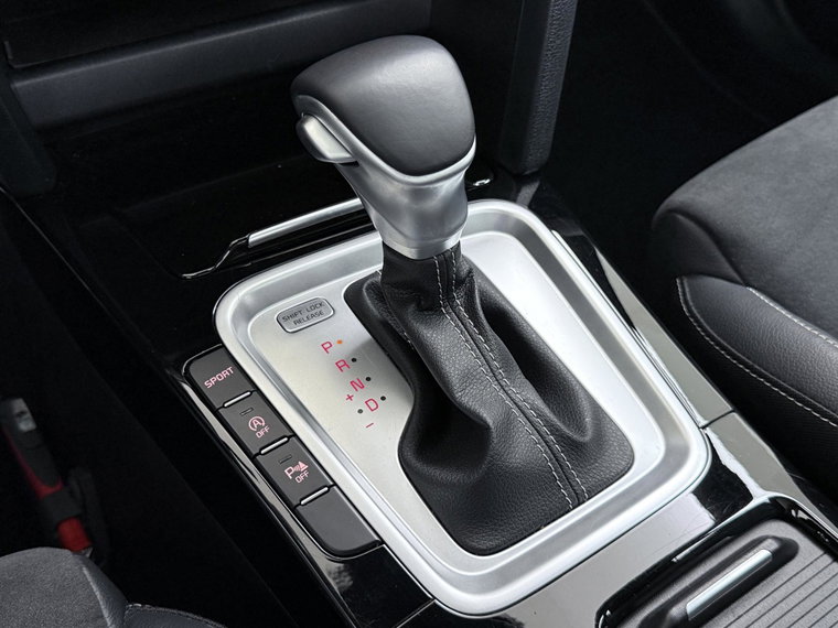 Vehicle Image 33