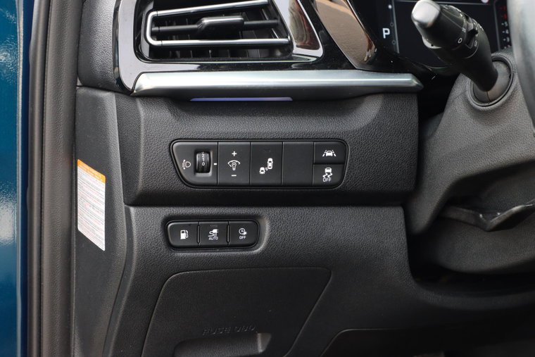 Vehicle Image 24