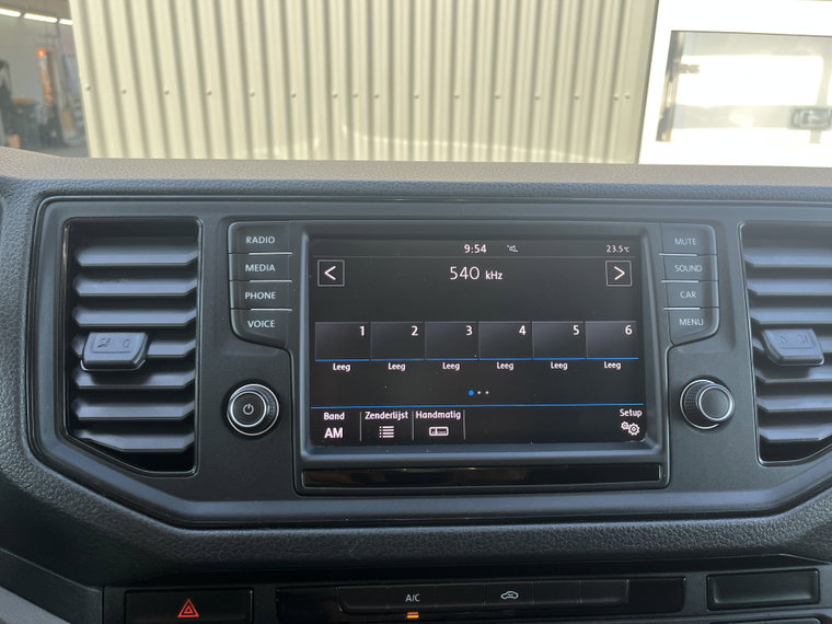 Vehicle Image 38