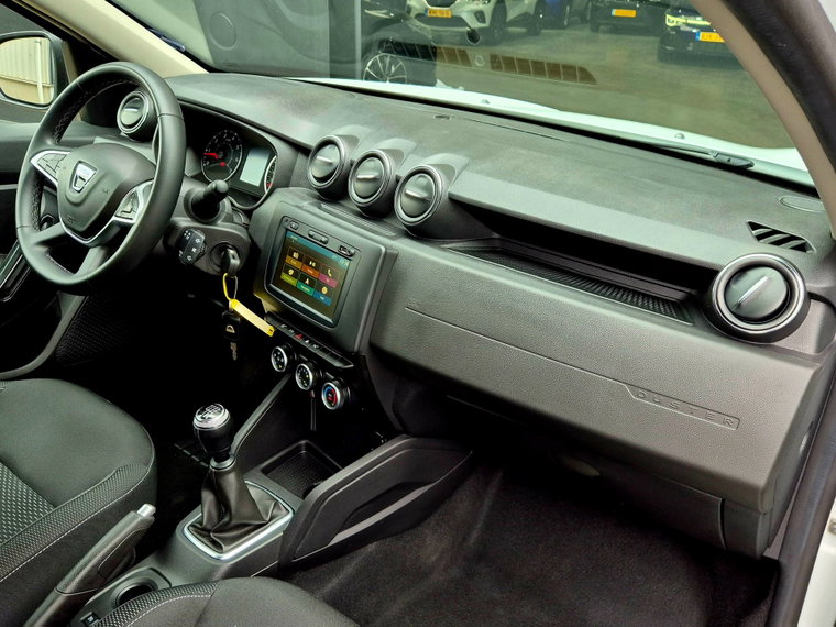 Vehicle Image 37