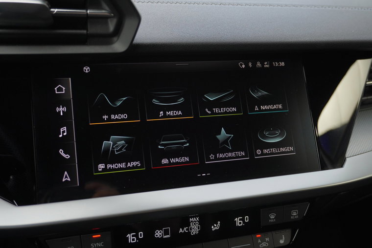 Vehicle Image 31
