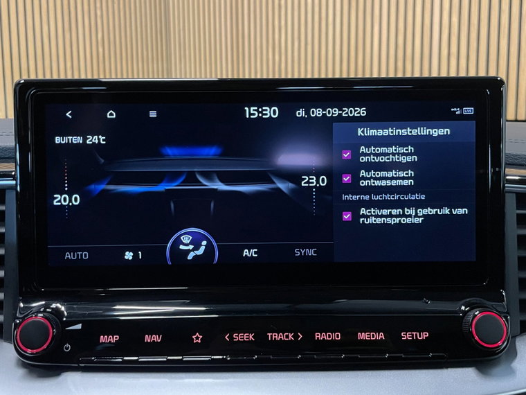Vehicle Image 38