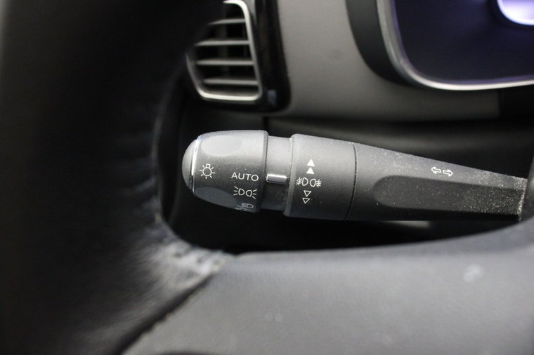 Vehicle Image 26