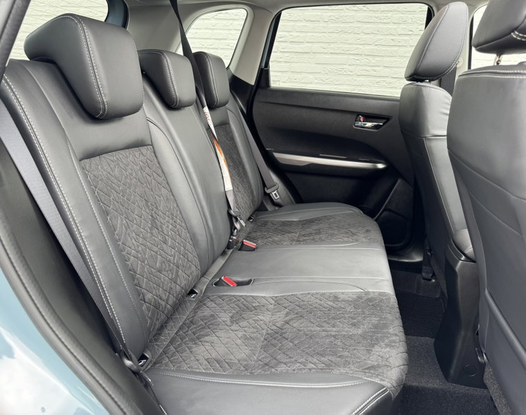 Vehicle Image 30