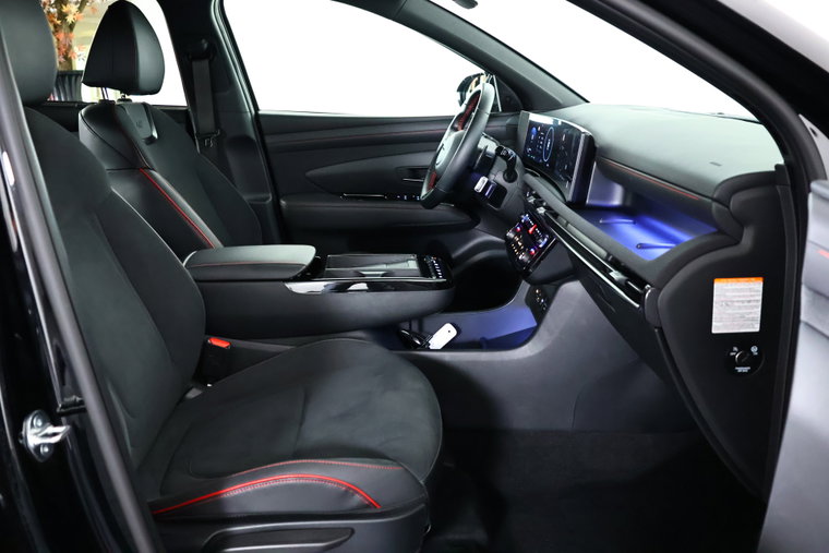 Vehicle Image 15