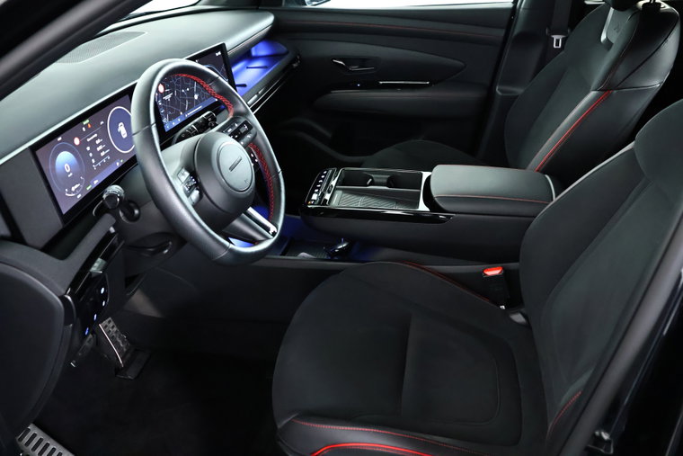 Vehicle Image 11