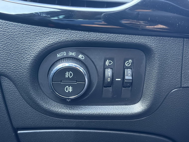 Vehicle Image 27