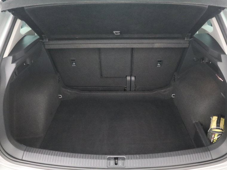 Vehicle Image 38