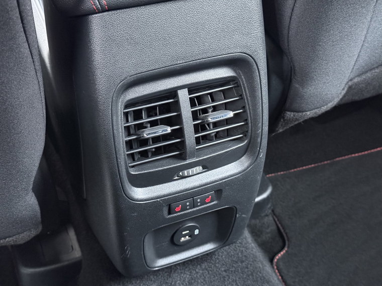 Vehicle Image 28