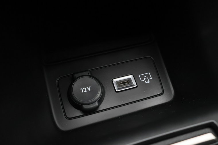 Vehicle Image 45