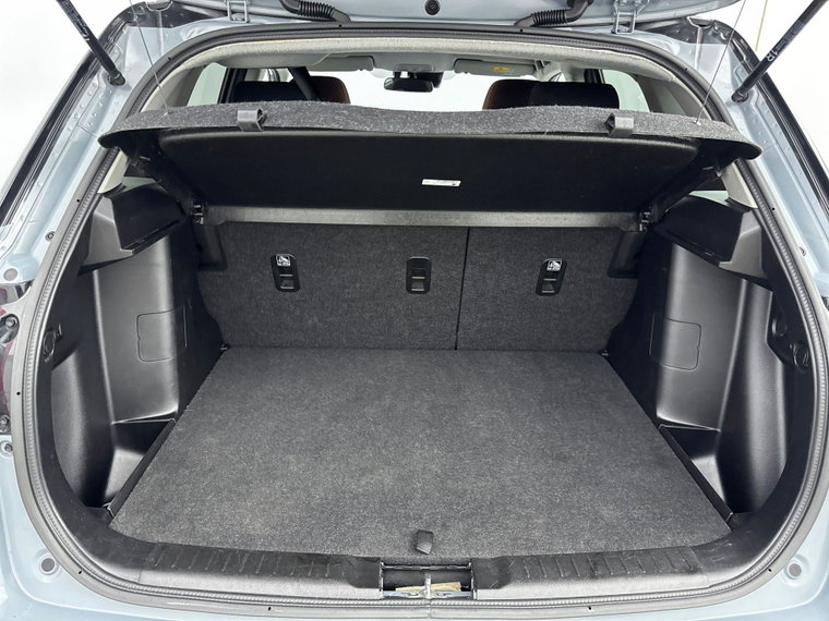 Vehicle Image 23