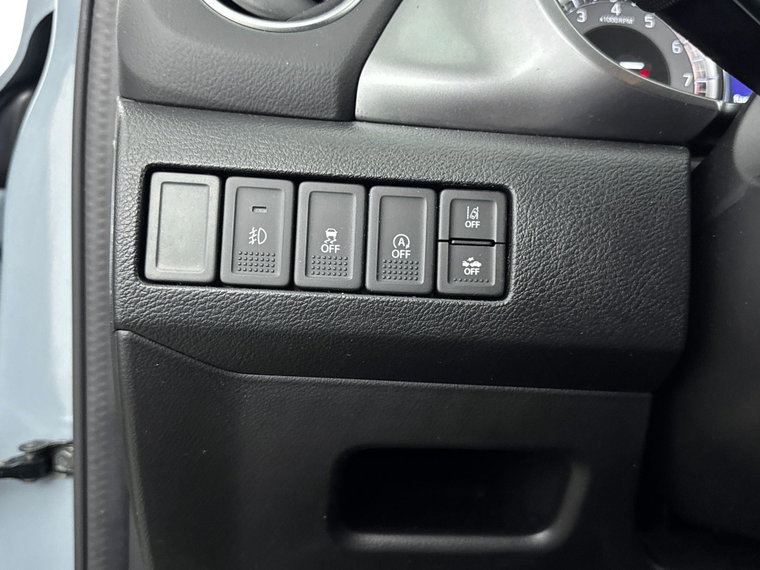 Vehicle Image 26